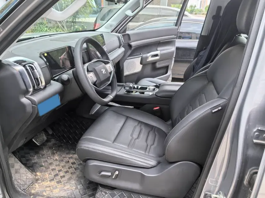 2025 Dongfeng Z9 2.3T 190HP L4 8AT,autocango,china used car exporter,china ev exporter,chinese used car exporter,chinese used ev exporter