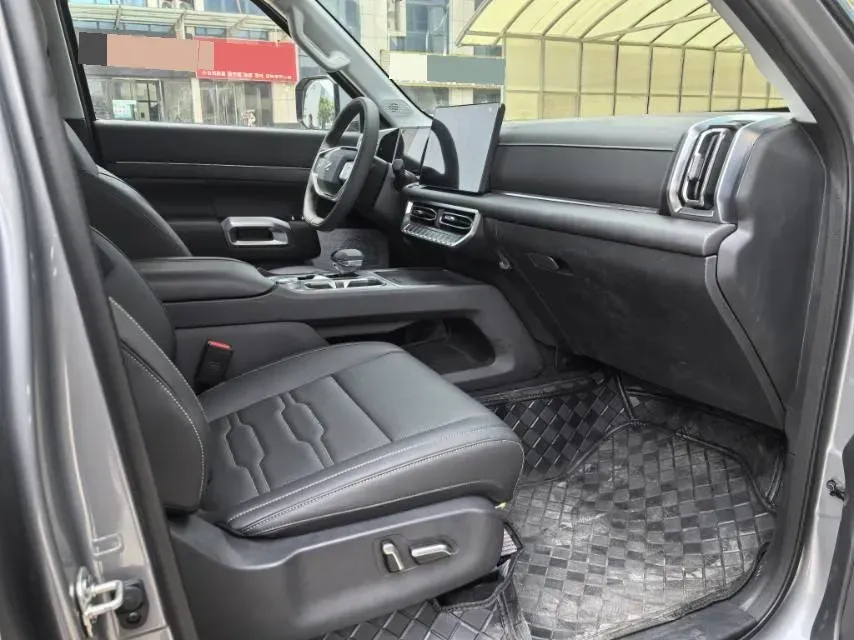 2025 Dongfeng Z9 2.3T 190HP L4 8AT,autocango,china used car exporter,china ev exporter,chinese used car exporter,chinese used ev exporter