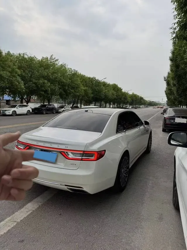 2018 Lincoln Continental 2.0T 261HP L4 6AT,autocango,china used car exporter,china ev exporter,chinese used car exporter,chinese used ev exporter