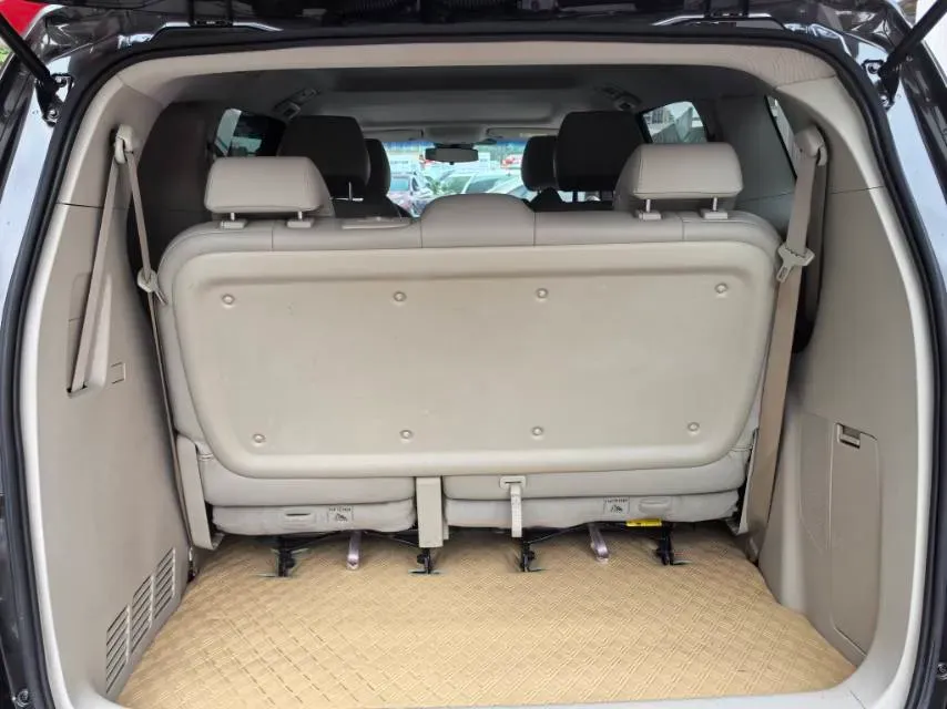 2021 Buick GL8 2.0T 237HP L4 9AT,autocango,china used car exporter,china ev exporter,chinese used car exporter,chinese used ev exporter