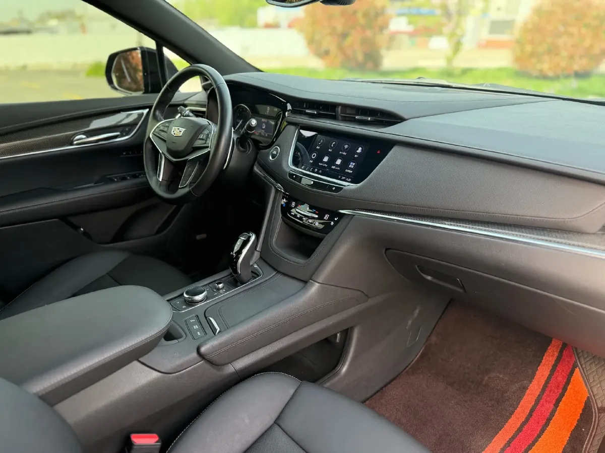 2021 Cadillac XT5 2.0T 237HP L4 9AT,autocango,china used car exporter,china ev exporter,chinese used car exporter,chinese used ev exporter