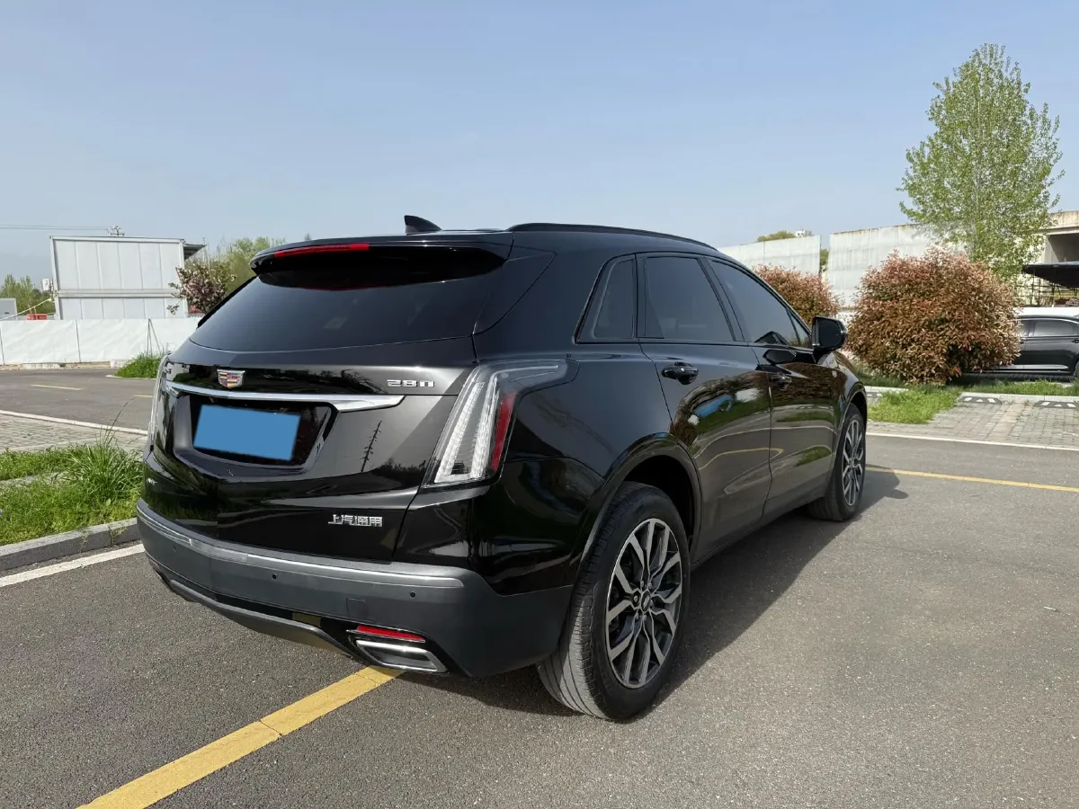 2021 Cadillac XT5 2.0T 237HP L4 9AT,autocango,china used car exporter,china ev exporter,chinese used car exporter,chinese used ev exporter