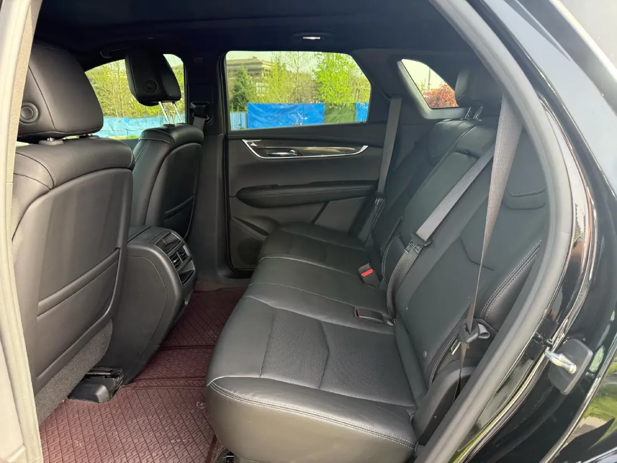 2021 Cadillac XT5 2.0T 237HP L4 9AT,autocango,china used car exporter,china ev exporter,chinese used car exporter,chinese used ev exporter