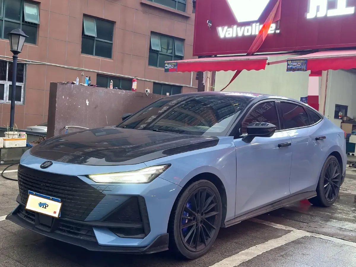 2023 ChangAn UNI-V 1.5T 188HP L4 7DCT,autocango,china used car exporter,china ev exporter,chinese used car exporter,chinese used ev exporter