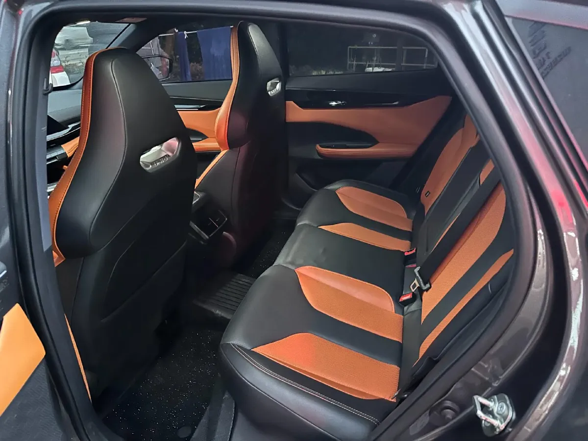 2023 ChangAn UNI-V 1.5T 188HP L4 7DCT,autocango,china used car exporter,china ev exporter,chinese used car exporter,chinese used ev exporter