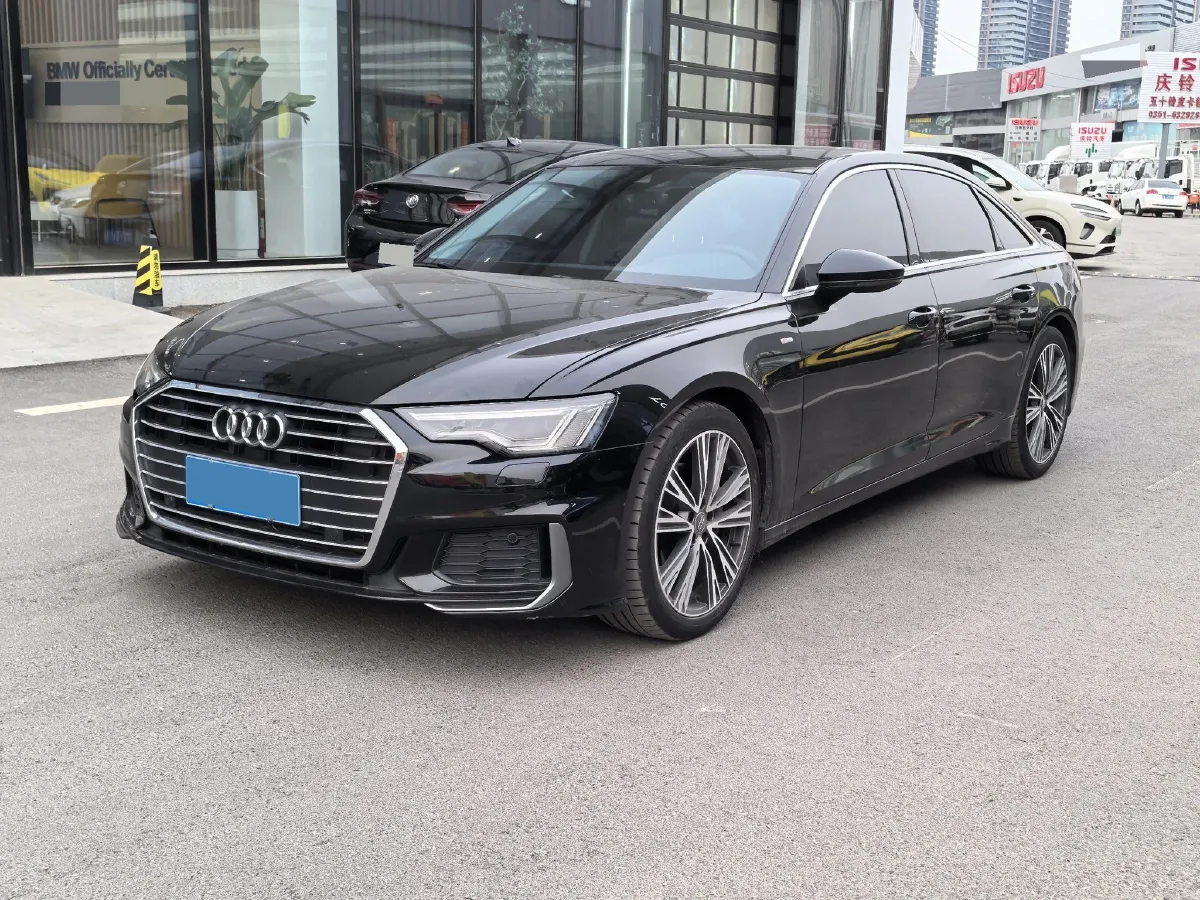 2021 Audi A6L 2.0T 224HP L4 7DCT,autocango,china used car exporter,china ev exporter,chinese used car exporter,chinese used ev exporter