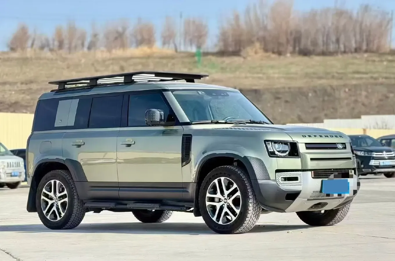 2023 Land Rover Defender 3.0T 400HP L6 8AT,autocango,china used car exporter,china ev exporter,chinese used car exporter,chinese used ev exporter