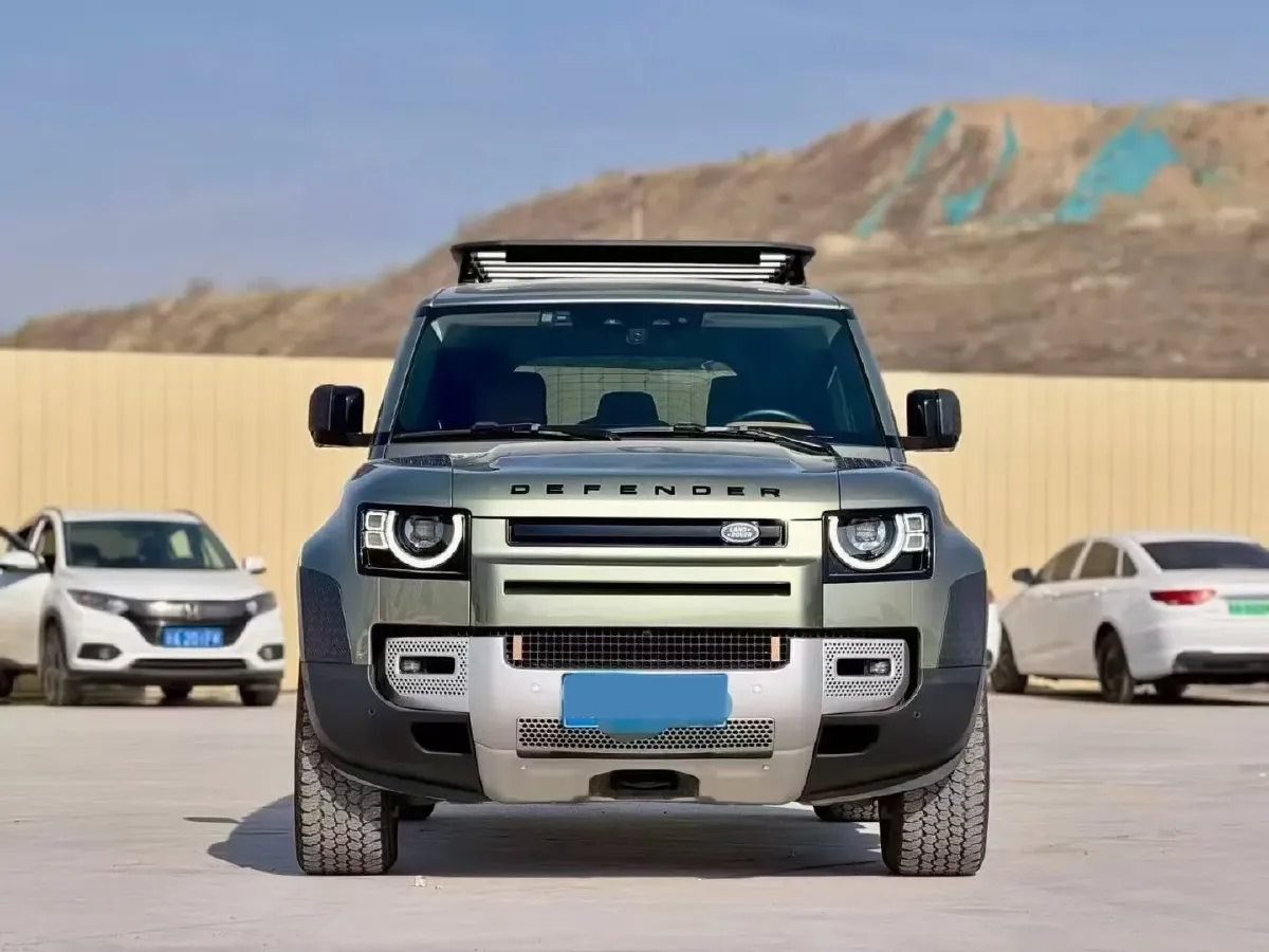 2023 Land Rover Defender 3.0T 400HP L6 8AT,autocango,china used car exporter,china ev exporter,chinese used car exporter,chinese used ev exporter
