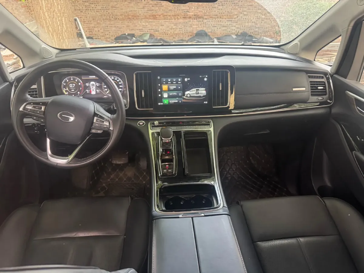 2021 GAC Trumpchi M8 2.0T 252HP L4 8AT,autocango,china used car exporter,china ev exporter,chinese used car exporter,chinese used ev exporter