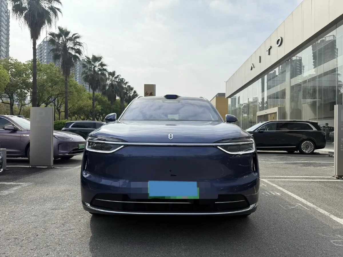 2026 AITO AITO M7 REEV 160HP REEV,autocango,china used car exporter,china ev exporter,chinese used car exporter,chinese used ev exporter