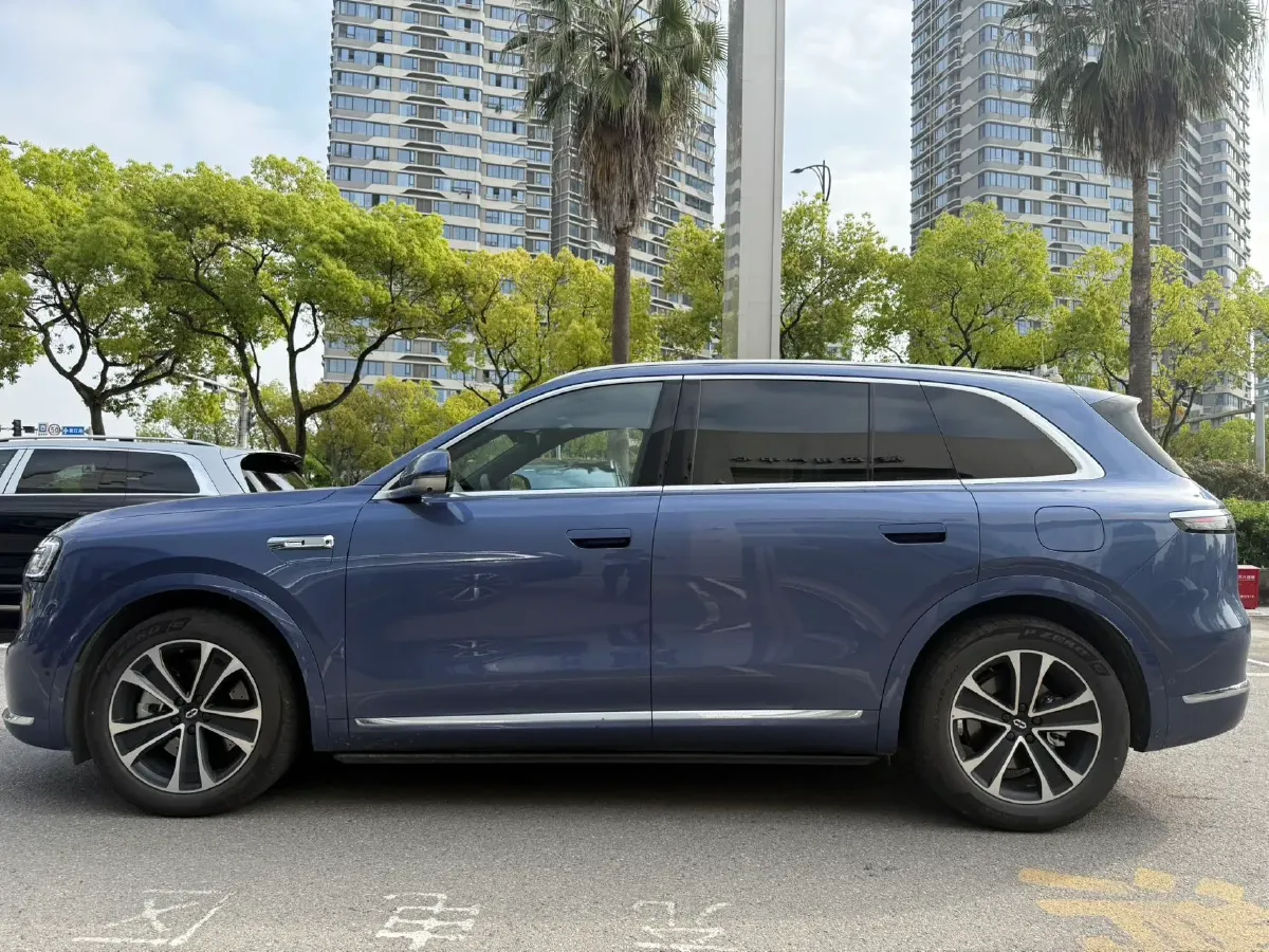 2026 AITO AITO M7 REEV 160HP REEV,autocango,china used car exporter,china ev exporter,chinese used car exporter,chinese used ev exporter