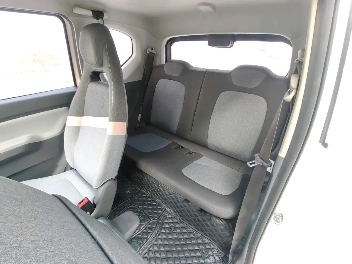 2021 WuLing HongGuang MINI EV BEV 9.3KWH,autocango,china used car exporter,china ev exporter,chinese used car exporter,chinese used ev exporter