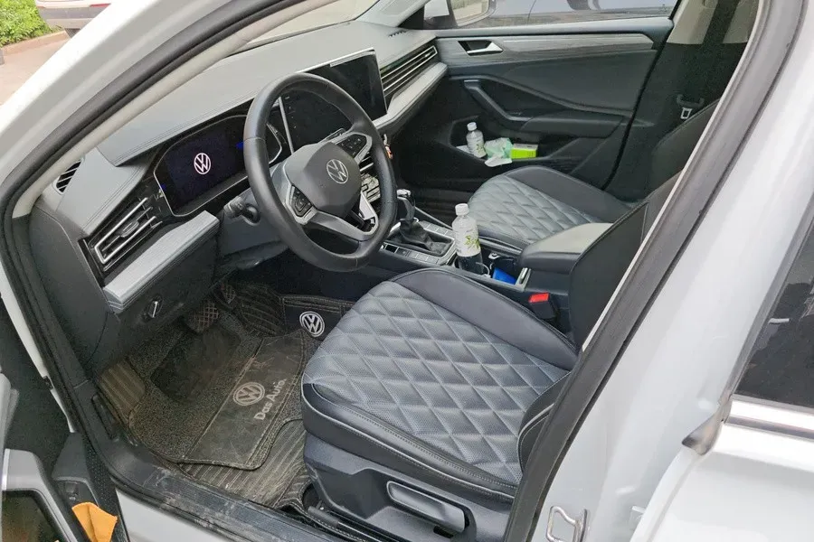 2023 Volkswagen Sagitar 1.2T 116HP L4 7DCT,autocango,china used car exporter,china ev exporter,chinese used car exporter,chinese used ev exporter