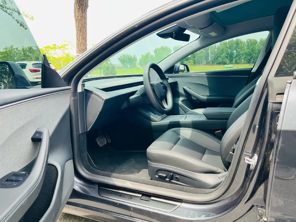 2025 Tesla Model 3 BEV,autocango,china used car exporter,china ev exporter,chinese used car exporter,chinese used ev exporter