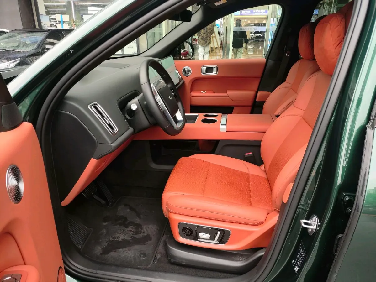 2025 Li L9 Range Extended 154HP REEV,autocango,china used car exporter,china ev exporter,chinese used car exporter,chinese used ev exporter