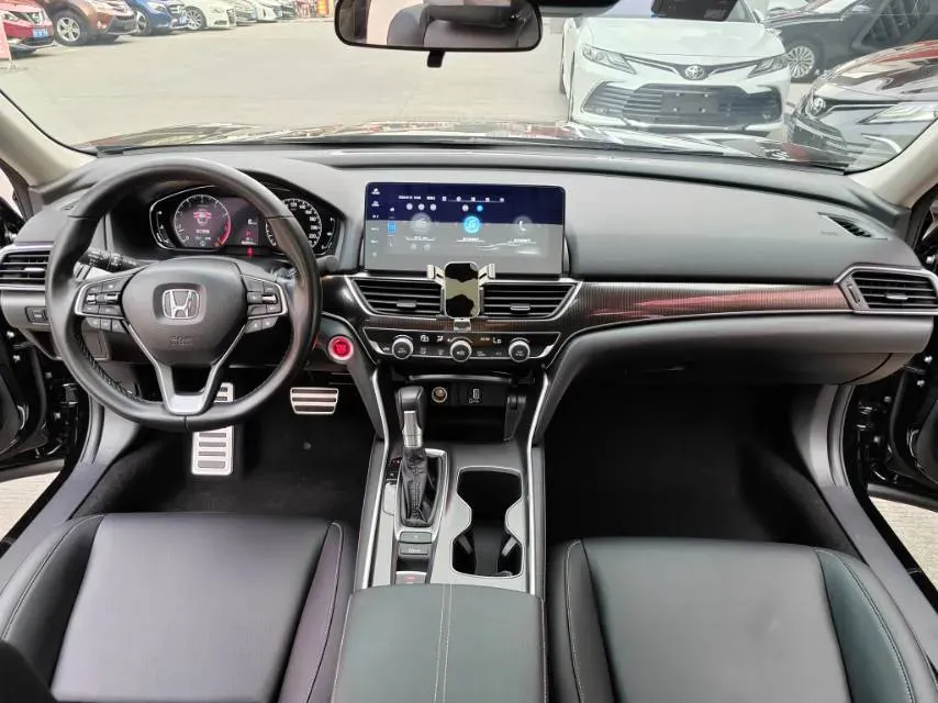 2022 Honda Accord 1.5T 194HP L4 CVT,autocango,china used car exporter,china ev exporter,chinese used car exporter,chinese used ev exporter