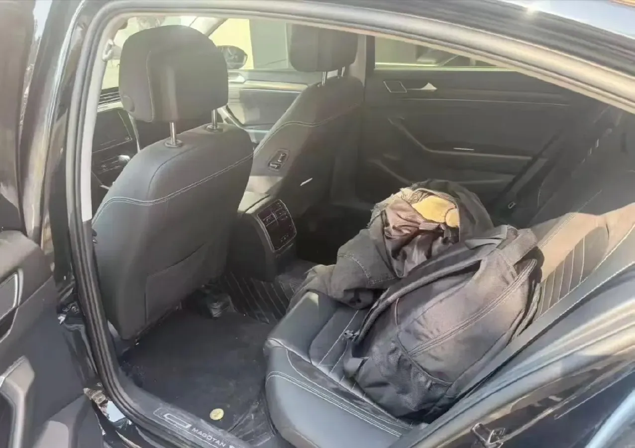 2023 Volkswagen Magotan 2.0T 186HP L4 7DCT,autocango,china used car exporter,china ev exporter,chinese used car exporter,chinese used ev exporter