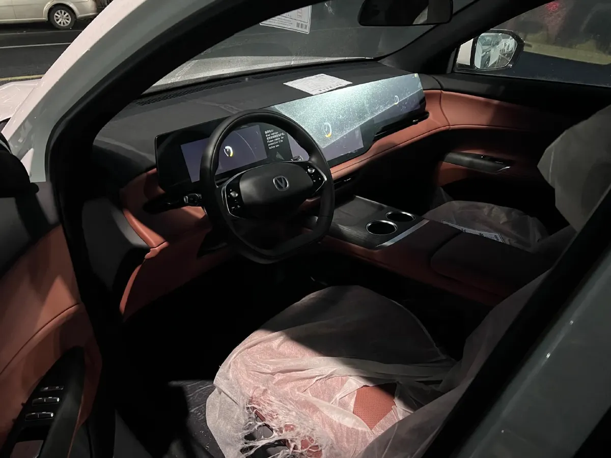 2025 ChangAn CS75 Plus 1.5T 192HP L4 8AT,autocango,china used car exporter,china ev exporter,chinese used car exporter,chinese used ev exporter