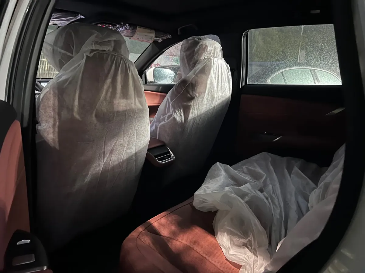 2025 ChangAn CS75 Plus 1.5T 192HP L4 8AT,autocango,china used car exporter,china ev exporter,chinese used car exporter,chinese used ev exporter