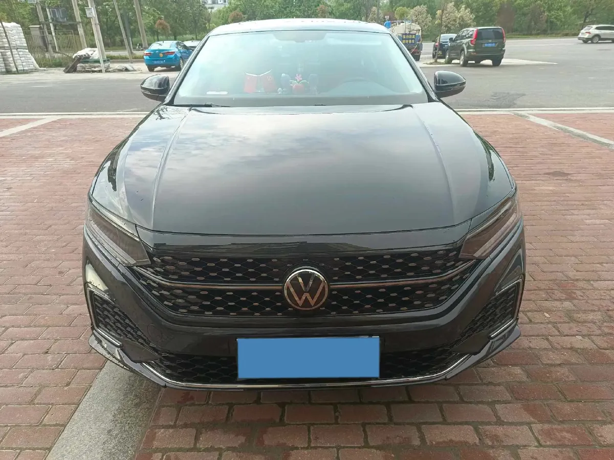 2024 Volkswagen Passat 2.0T 186HP L4 7DCT,autocango,china used car exporter,china ev exporter,chinese used car exporter,chinese used ev exporter