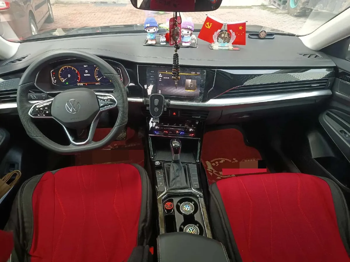 2024 Volkswagen Passat 2.0T 186HP L4 7DCT,autocango,china used car exporter,china ev exporter,chinese used car exporter,chinese used ev exporter