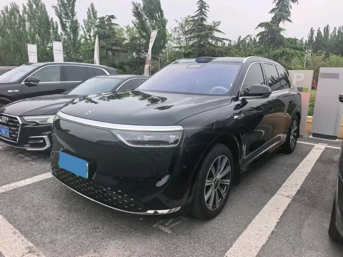 2025 AITO AITO M8 REEV 160HP REEV 53.4KWH,autocango,china used car exporter,china ev exporter,chinese used car exporter,chinese used ev exporter