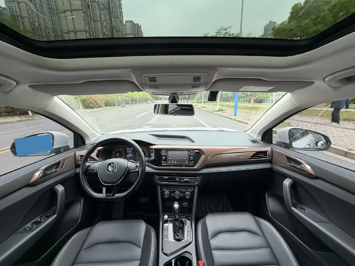 2020 Volkswagen Tharu 1.4T 150HP L4 7DCT,autocango,china used car exporter,china ev exporter,chinese used car exporter,chinese used ev exporter