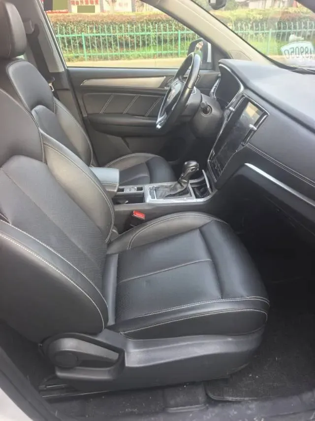 2020 Roewe i6 1.5T 169HP L4 7DCT,autocango,china used car exporter,china ev exporter,chinese used car exporter,chinese used ev exporter