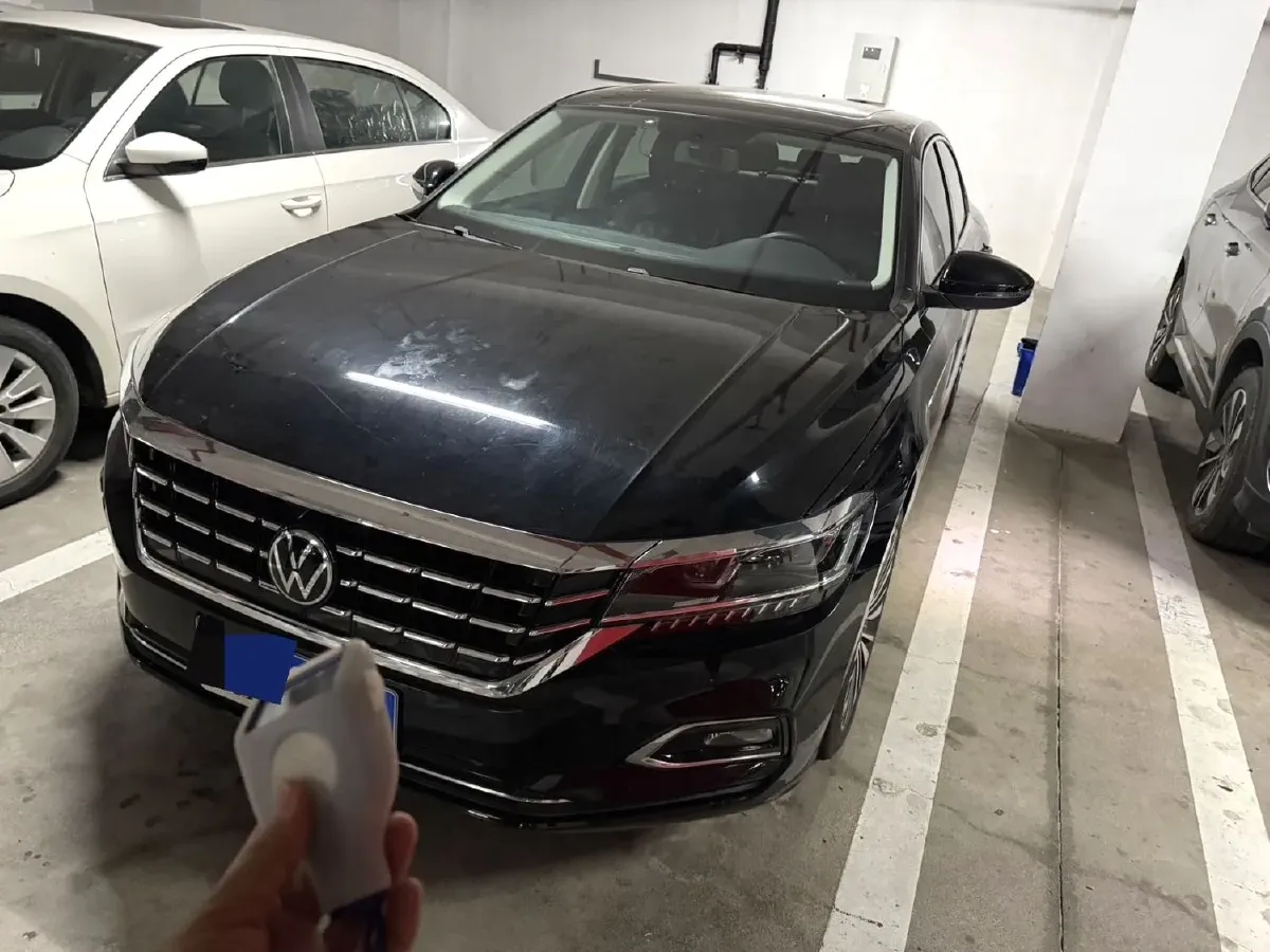 2020 Volkswagen Passat 2.0T 186HP L4 7DCT,autocango,china used car exporter,china ev exporter,chinese used car exporter,chinese used ev exporter