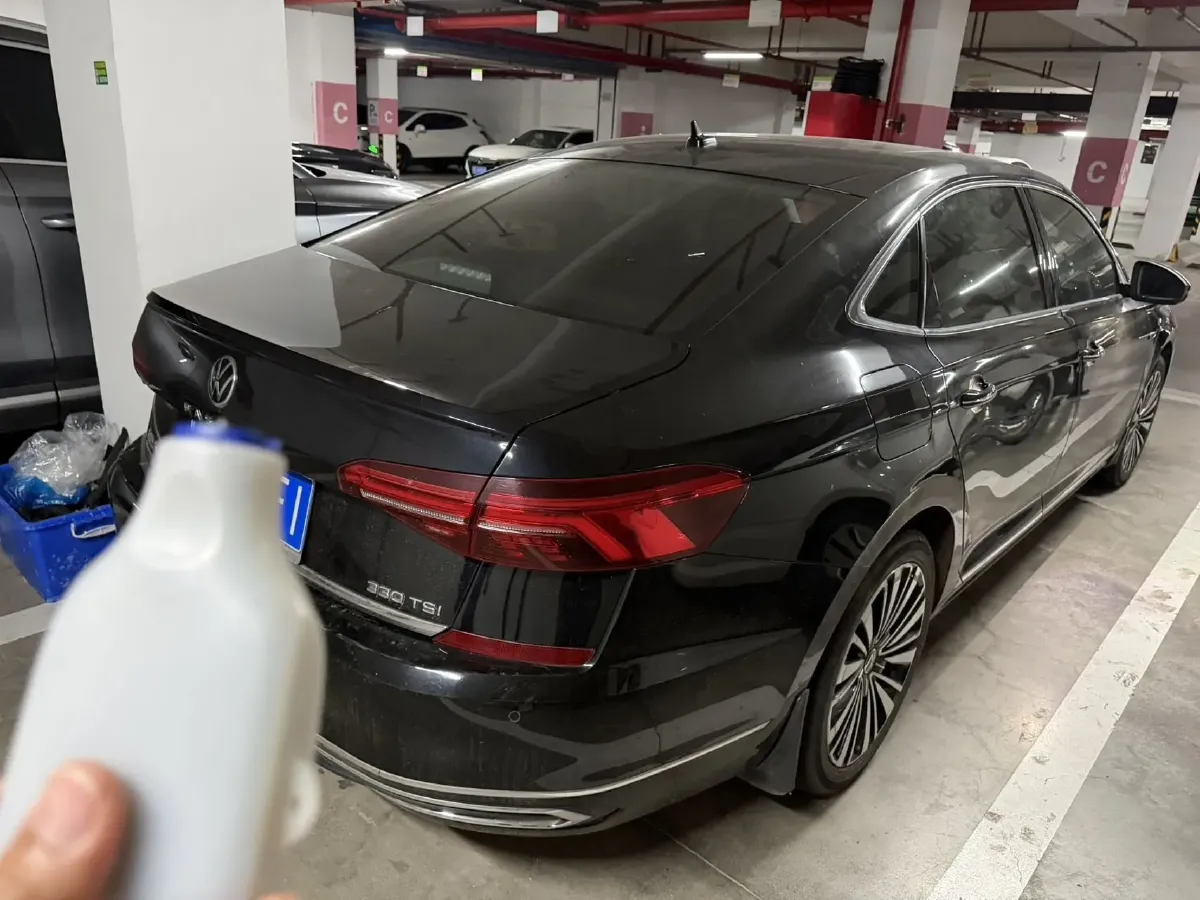 2020 Volkswagen Passat 2.0T 186HP L4 7DCT,autocango,china used car exporter,china ev exporter,chinese used car exporter,chinese used ev exporter