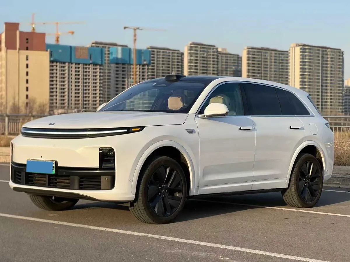 2024 Li L8 Range Extended 154HP REEV 52.3KWH,autocango,china used car exporter,china ev exporter,chinese used car exporter,chinese used ev exporter
