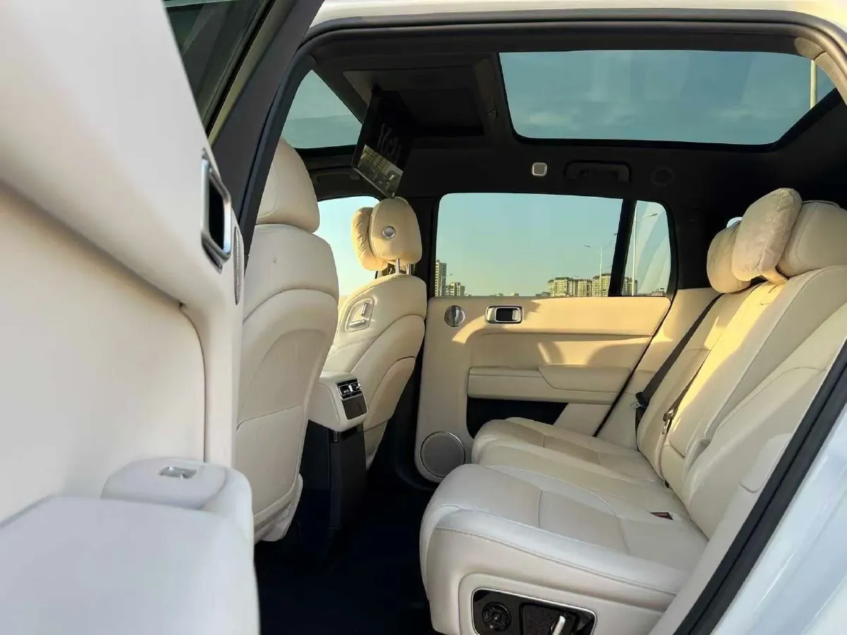 2024 Li L8 Range Extended 154HP REEV 52.3KWH,autocango,china used car exporter,china ev exporter,chinese used car exporter,chinese used ev exporter