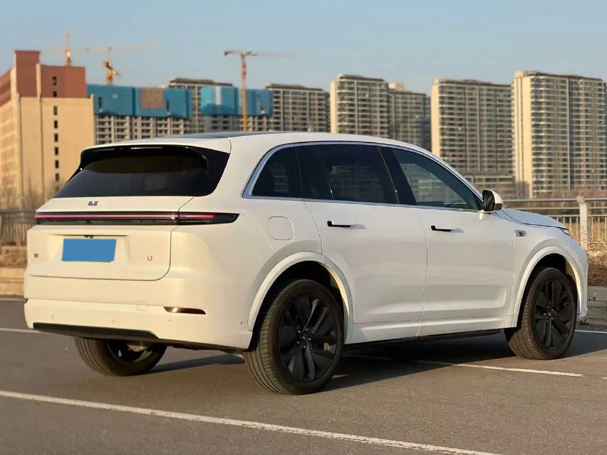 2024 Li L8 Range Extended 154HP REEV 52.3KWH,autocango,china used car exporter,china ev exporter,chinese used car exporter,chinese used ev exporter