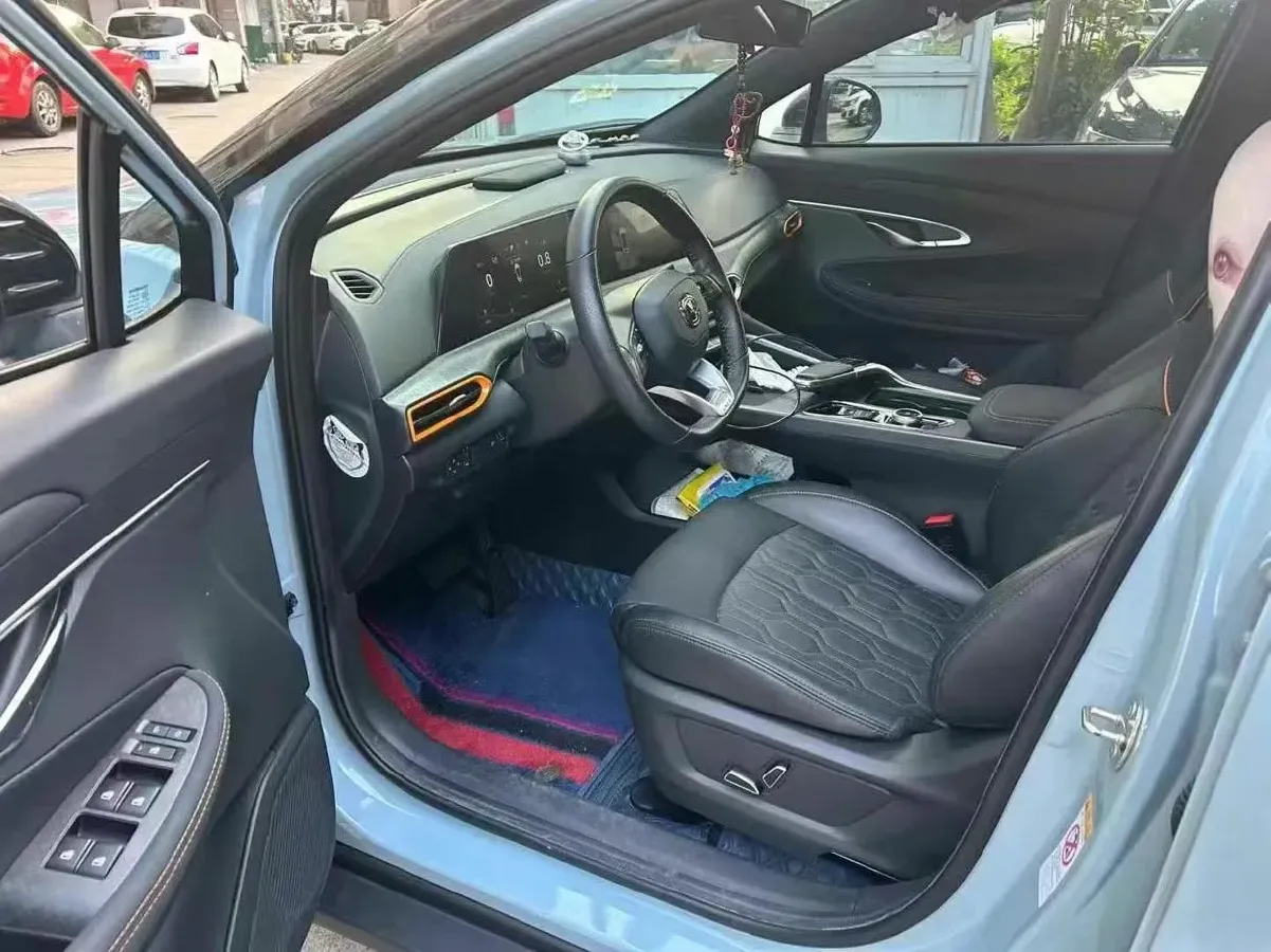 2022 ChangAn UNI-T 2.0T 233HP L4 8AT,autocango,china used car exporter,china ev exporter,chinese used car exporter,chinese used ev exporter