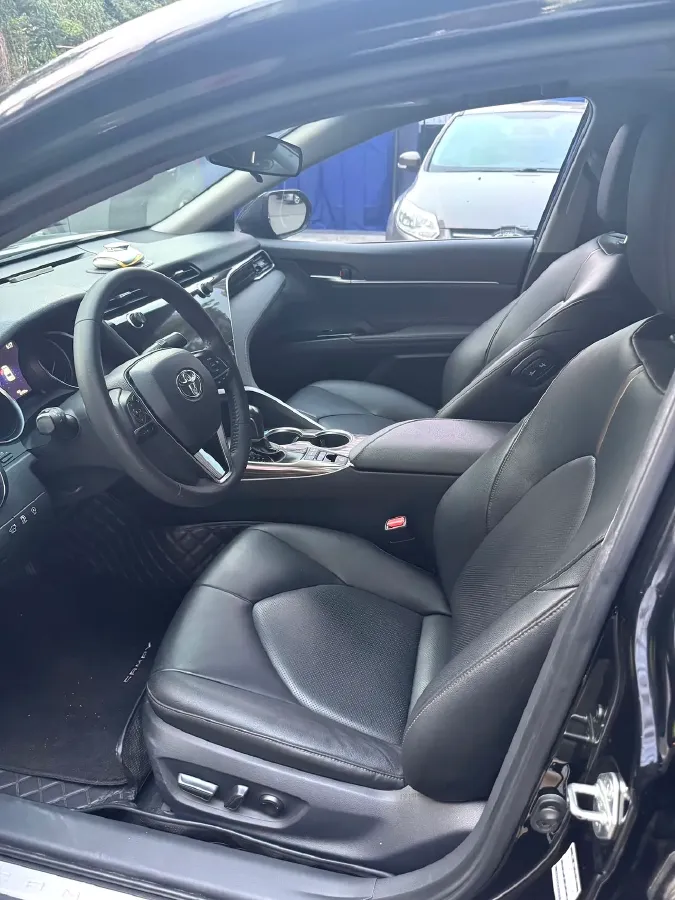 2019 Toyota Camry 2.5L 209HP L4 8AT,autocango,china used car exporter,china ev exporter,chinese used car exporter,chinese used ev exporter