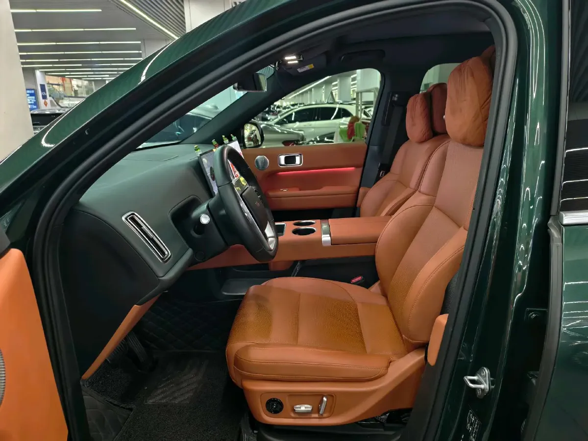 2024 Li L6 Range Extended 154HP L4 REEV 36.8KWH,autocango,china used car exporter,china ev exporter,chinese used car exporter,chinese used ev exporter