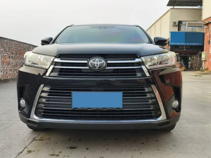 2018 Jeep Grand Commander 2.0T 265HP L4 9AT,autocango,china used car exporter,china ev exporter,chinese used car exporter,chinese used ev exporter