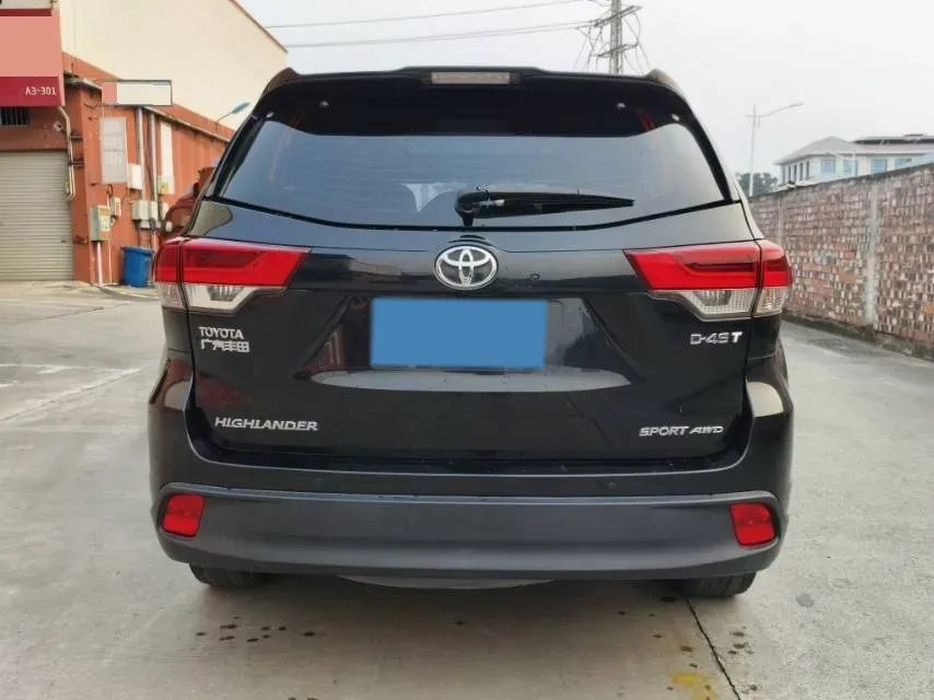 2018 Jeep Grand Commander 2.0T 265HP L4 9AT,autocango,china used car exporter,china ev exporter,chinese used car exporter,chinese used ev exporter