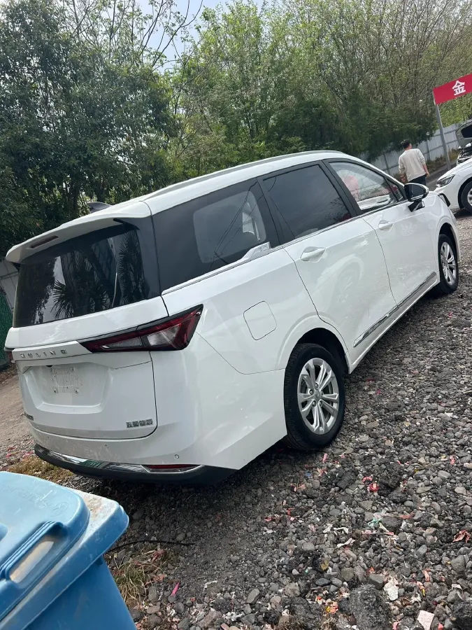2022 WuLing JiaChen 1.5L 99HP L4 6MT,autocango,china used car exporter,china ev exporter,chinese used car exporter,chinese used ev exporter