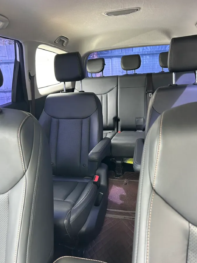 2022 WuLing JiaChen 1.5L 99HP L4 6MT,autocango,china used car exporter,china ev exporter,chinese used car exporter,chinese used ev exporter