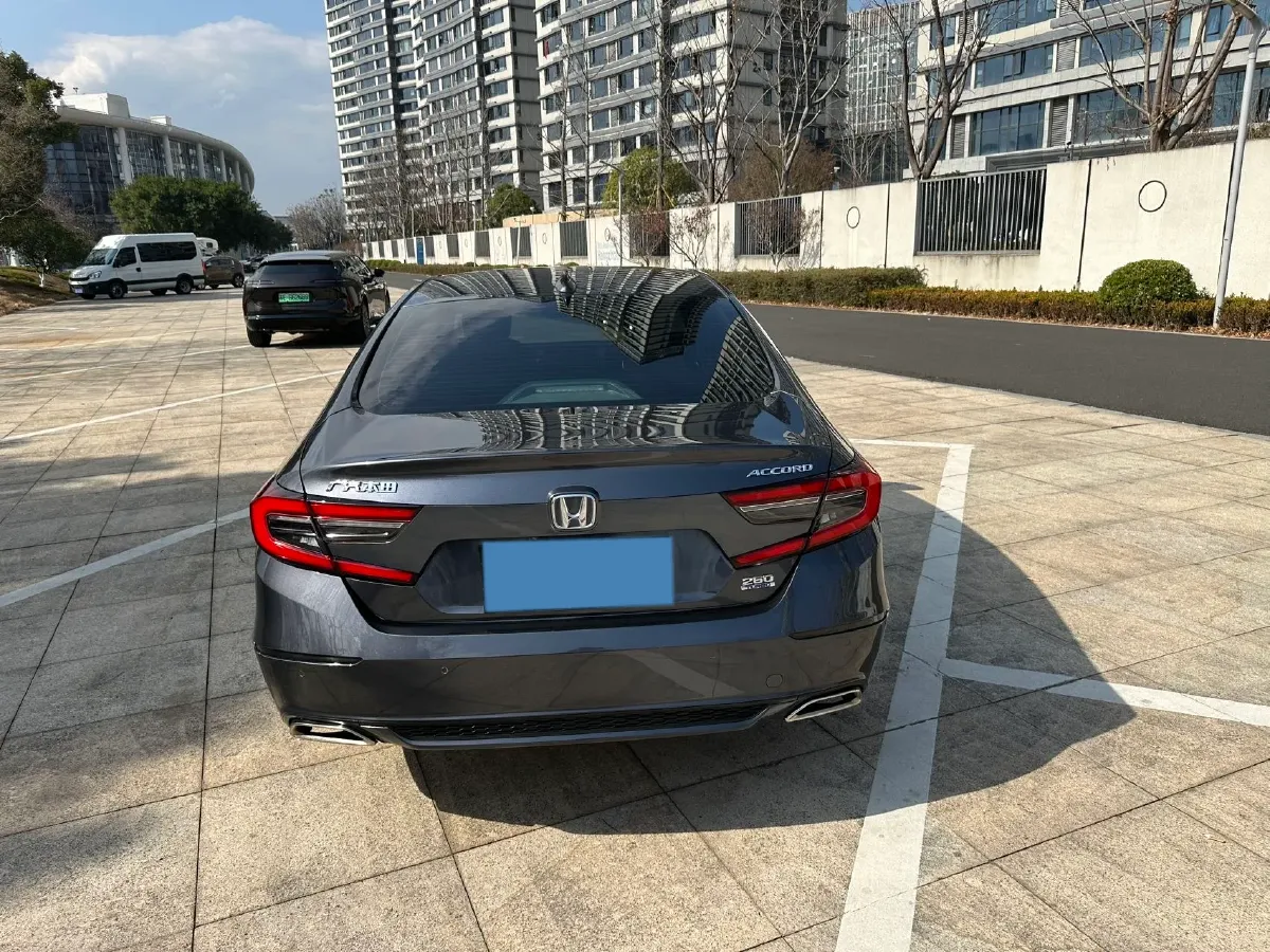 2022 Honda Accord 1.5T 194HP L4 CVT,autocango,china used car exporter,china ev exporter,chinese used car exporter,chinese used ev exporter