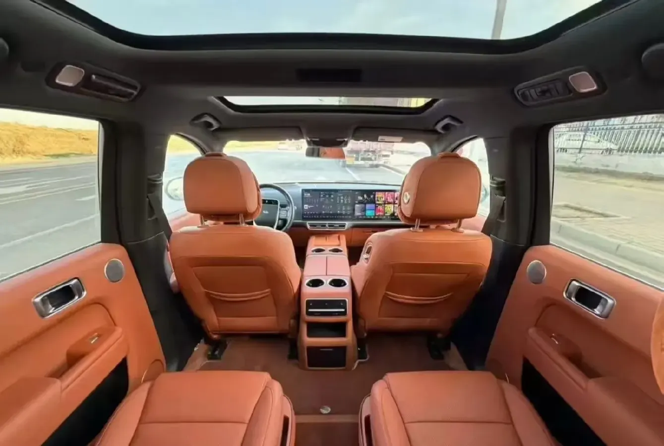 2024 Volvo S60 2.0T 197HP L4 7DCT,autocango,china used car exporter,china ev exporter,chinese used car exporter,chinese used ev exporter