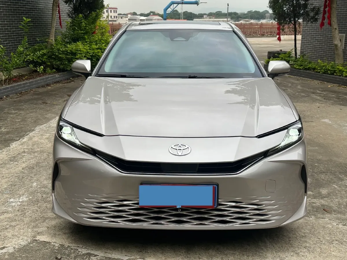 2026 Toyota Camry 2.0L 152HP L4 E-CVT Hybrid,autocango,china used car exporter,china ev exporter,chinese used car exporter,chinese used ev exporter