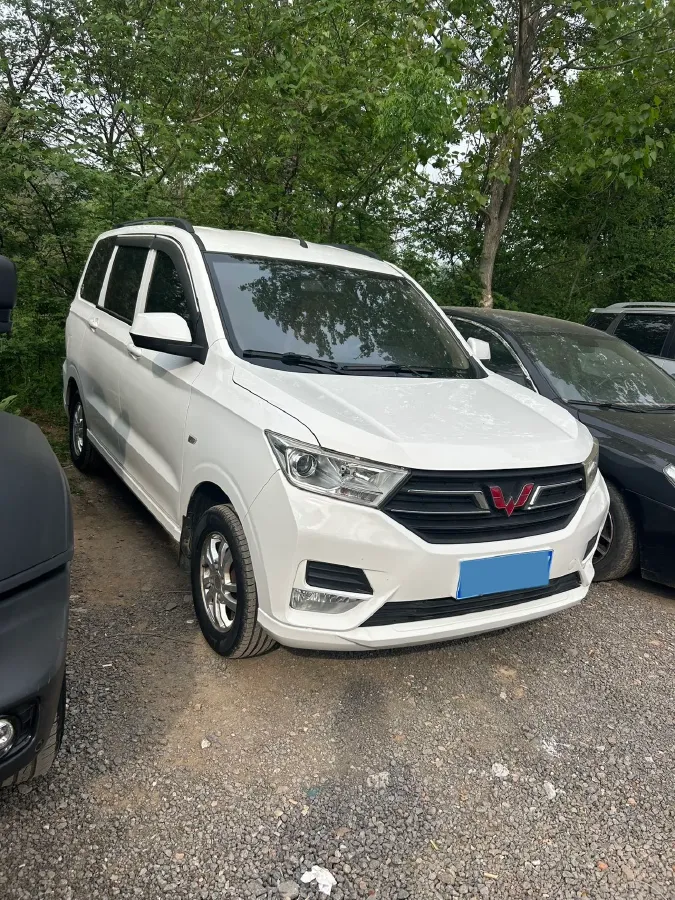 2018 WuLing HongGuang 1.5L 105HP L4 5MT,autocango,china used car exporter,china ev exporter,chinese used car exporter,chinese used ev exporter