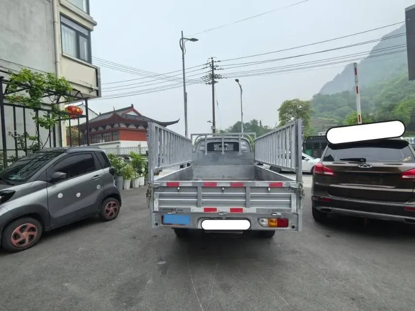 2023 WuLing RongGuang New Truck 1.5L 102HP L4 5MT,autocango,china used car exporter,china ev exporter,chinese used car exporter,chinese used ev exporter
