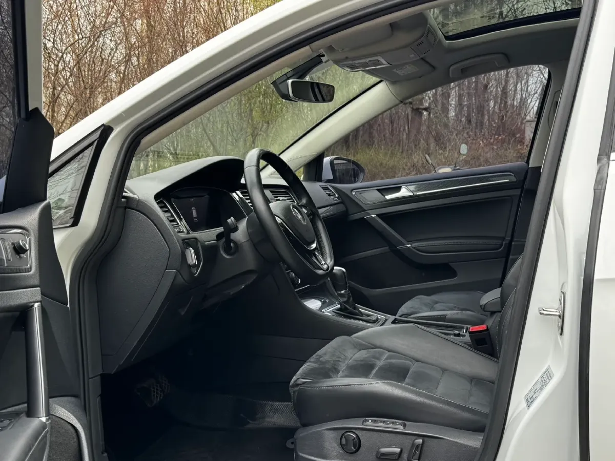 2020 Volkswagen Golf 1.4T 150HP L4 7DCT,autocango,china used car exporter,china ev exporter,chinese used car exporter,chinese used ev exporter