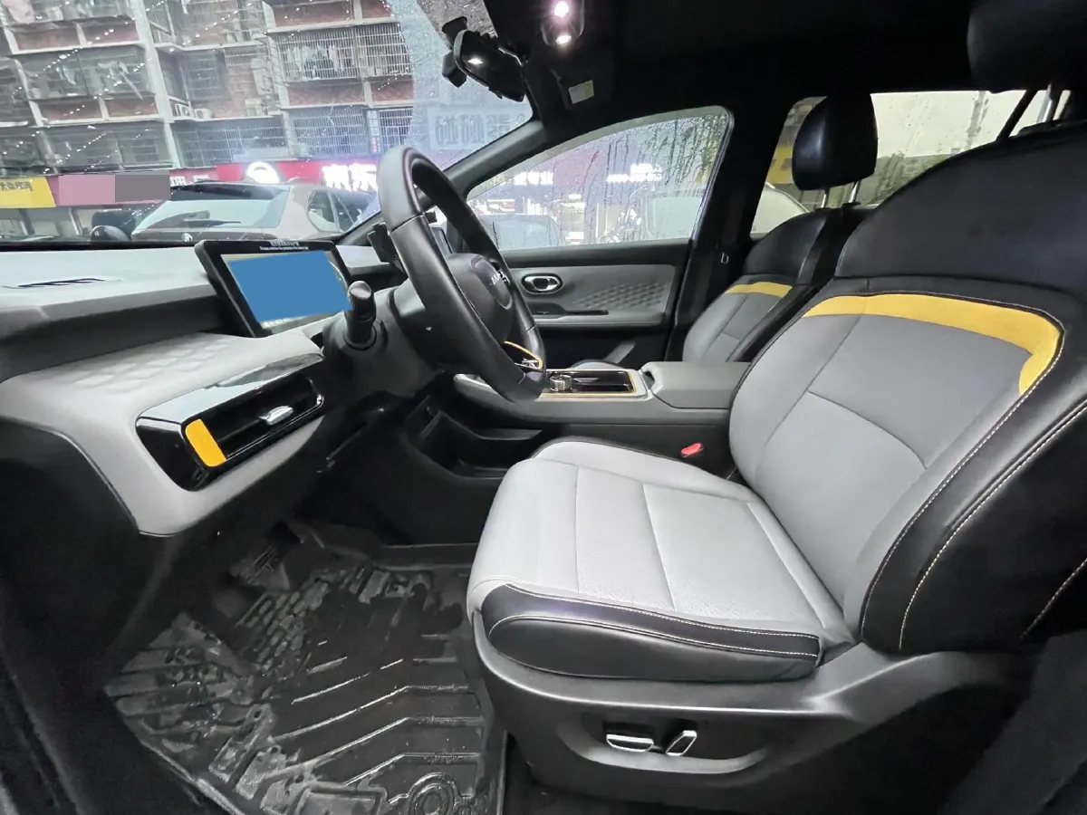 2022 Geely Okavango 1.8T 184HP L4 7DCT,autocango,china used car exporter,china ev exporter,chinese used car exporter,chinese used ev exporter