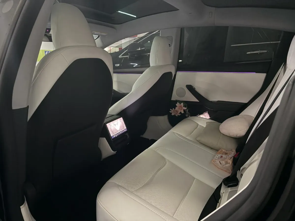 2023 Buick EnvisionPlus 2.0T 237HP L4 9AT,autocango,china used car exporter,china ev exporter,chinese used car exporter,chinese used ev exporter