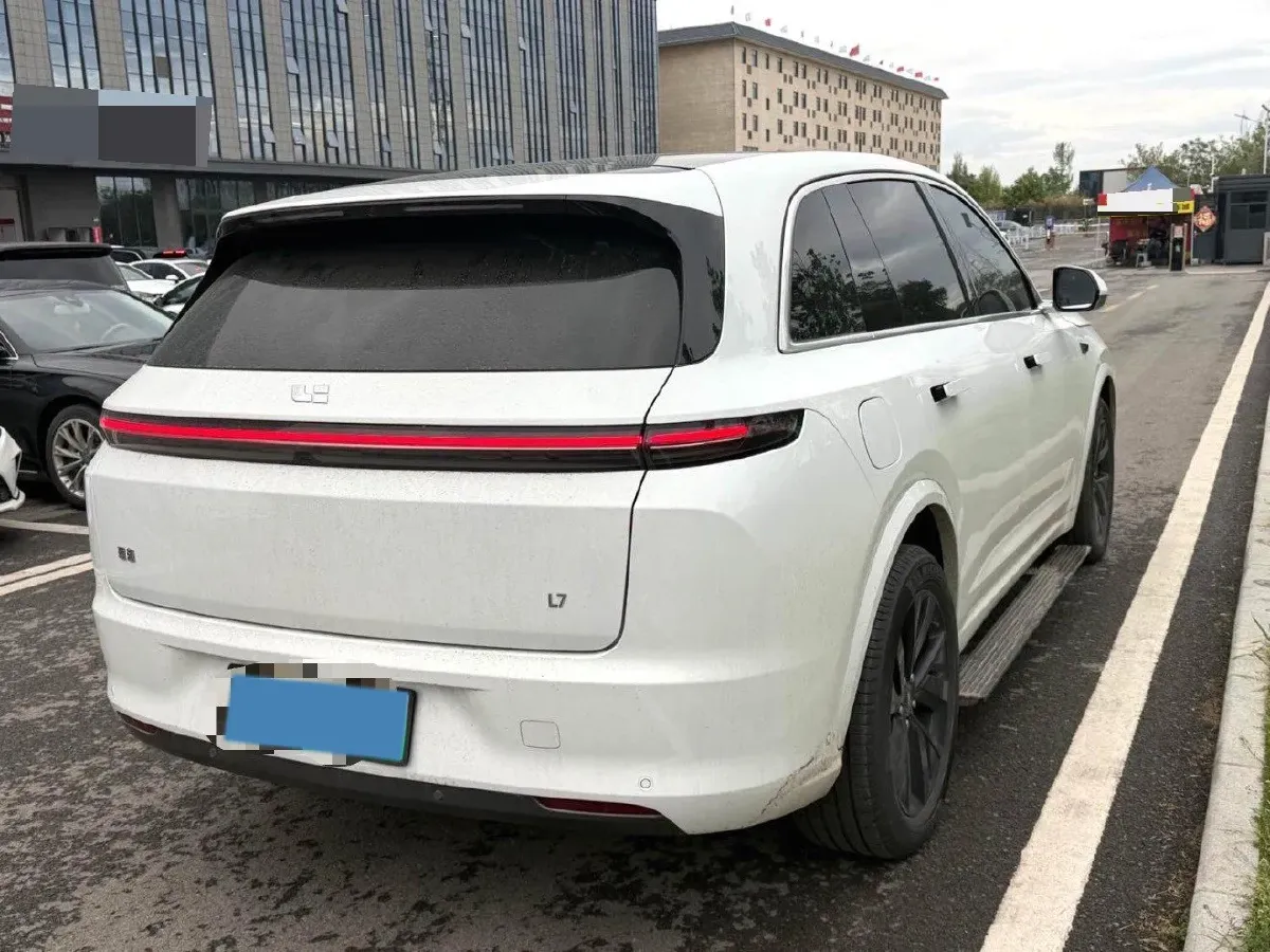 2023 Li L7 Range Extended 154HP REEV 40.9KWH,autocango,china used car exporter,china ev exporter,chinese used car exporter,chinese used ev exporter