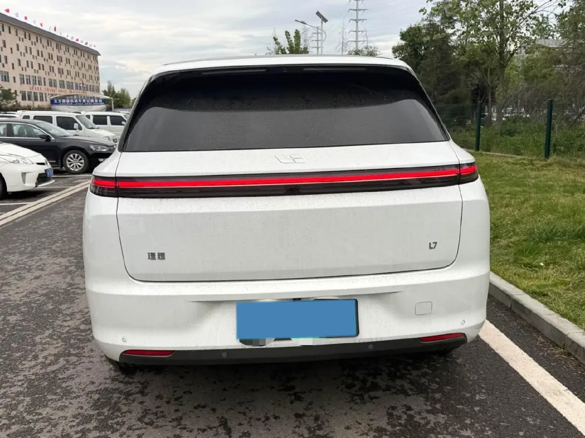2023 Li L7 Range Extended 154HP REEV 40.9KWH,autocango,china used car exporter,china ev exporter,chinese used car exporter,chinese used ev exporter